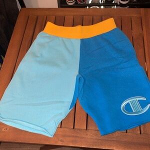 Champions Set shirt and short